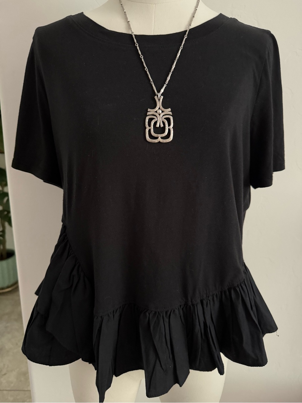 Maeve by Anthropologie Black Ruffle-Hem Women's Top M